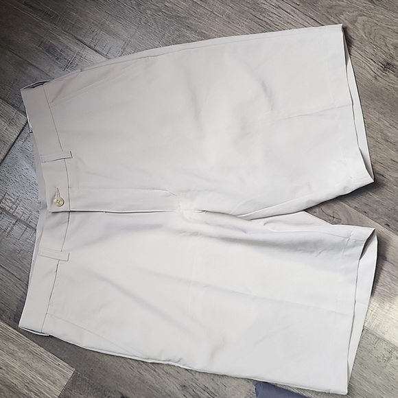 PGA Tour pants and shorts - Picture 5 of 8